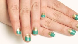 Маникюр в комбинация със злато