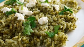 Спанакоризо – гръцки ориз със спанак