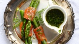 Предястие от пушена сьомга с аспержи