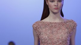 С кои цветове се комбинира розовият цвят?