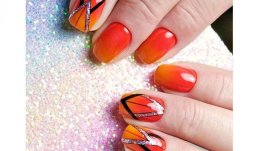 Цветя и геометрични линии в маникюра