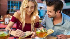 10 неща, за които не трябва да говорите на първа среща 