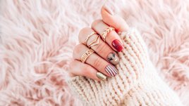 Зимно настроение в маникюра