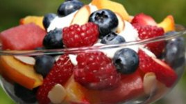 Много фибри и малко калории с плодовете на юни