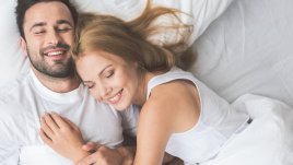 5 причини гушкането с партньора да ви прави по-здрави 