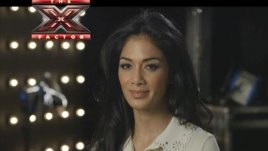 Пинк, Алиша Кийс и Никол Шерцингер поздравяват финалистите в X Factor