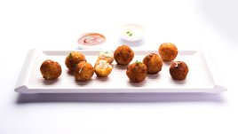 Топчета от картофи и риба тон