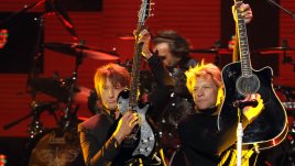 Как да спечелите двоен билет за Бон Джоуви?