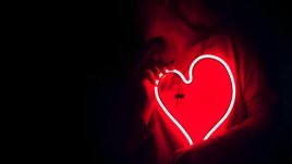 Мисъл на деня за любовта от Хули Леонис 