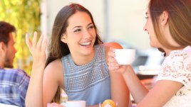 6 неща за връзката ви, които не бива да споделяте