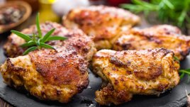 Пилешки бутчета с масло и чесън