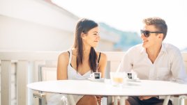 Нормално ли е да сте омъжена и да си паднете по друг мъж? 