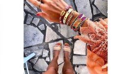 Как да съчетавате бижутата в лятната ви визия