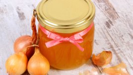 Маска срещу косопад с лук и мед