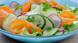 Салата от тиквички и моркови