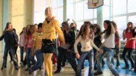 Премиера на новия видеоклип на Виктория Керин – “Докосни ме”