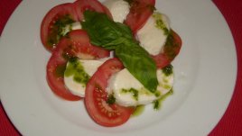 Лесна салата „Капрезе“