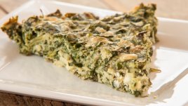 Спаначен пай с кашкавал и чесън