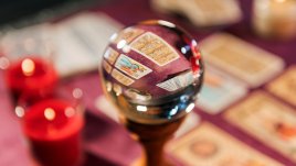 Таро карта за 8 април