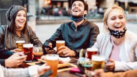 Кои храни да похапнете, преди да пиете алкохол? 