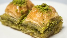 Празнична баклава с шамфъстък