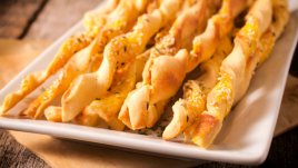 Соленки от бутер тесто с бекон