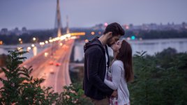 Кои зодии се влюбват най-лесно?