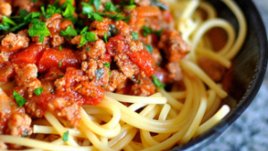 Вегетариански спагети „Болонезе“