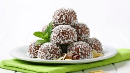 Здравословни кокосови топчета