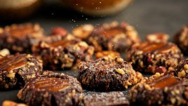 Фурми с шоколад и ядки