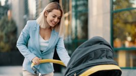 Невероятната еволюция на бебешките колички