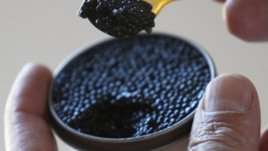 Хит в маникюра – 3D лак като хайвер