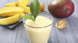 Смути с кокосово мляко и манго от Джейми Оливър