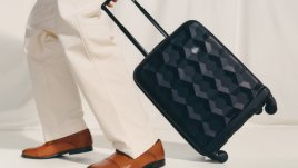 Как да изберем най-добрия куфар за самолета? Наръчник за лятото