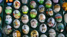 Великденски традиции по света