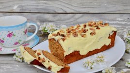 Бананов кекс с крем глазура