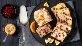 Портокалов кекс с боровинки