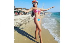 Цвети Радойчева събра погледите на гръцки плажове