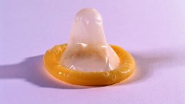 Бил Гейтс финансира проекти за революционни презервативи