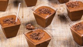 Шоколадов мус със сметана и кафе