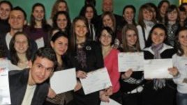 Учебник с ученически предложения за промени в средното образование