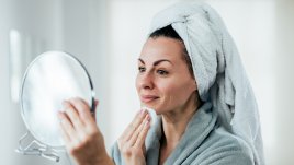 Домашен лосион за премахване на грим с жожоба и алое 