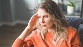 Как да се сприятелим с менопаузата и усещането, че сме предадени от тялото си