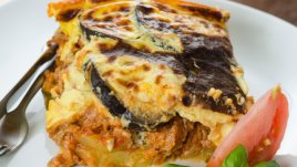 Пържени патладжани, запечени с кашкавал