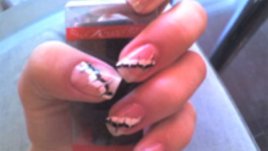 Декоративен маникюр
