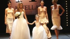 Приказка и реалност в изкуството да облечеш съвременната жена