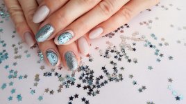 10 идеи за новогодишен маникюр