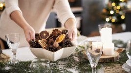 Празничната трапеза за Коледа – идеи за декорация (галерия)