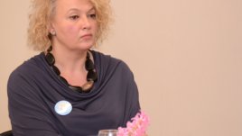 Роси Кота: Примерът на родителите помага да има четящи деца