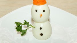 Весели снежни човеци